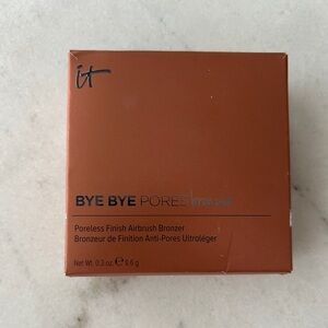 IT Cosmetics Bye Bye Pores Bronzer - Beach